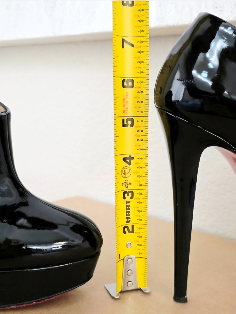 Authentic Christian Louboutin Black Patent Leather Ankle Boots Booties EU 39 - Picture 14 of 14